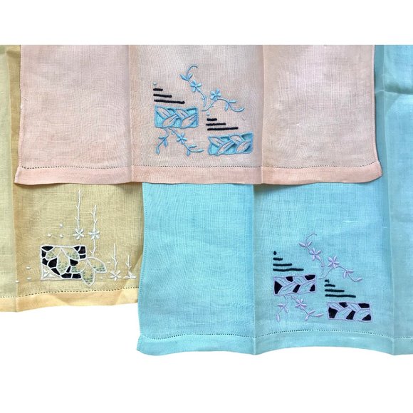 Vintage Embroidered Hand Towels set of 3 in Green Yellow & Orange cut work. - Picture 4 of 10